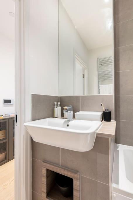 Апартаменты Cozy Flat In Hip East Лондон Экстерьер фото